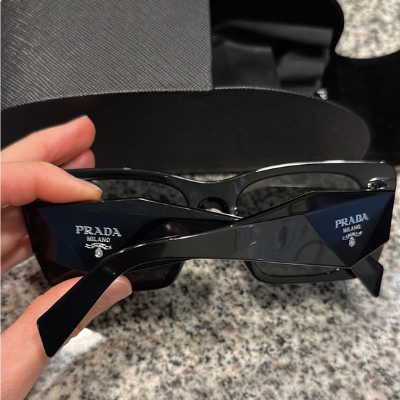 Prada sunglasses - Picture 2 of 2